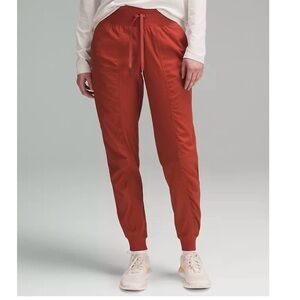 Lululemon Dance Studio Mid-Rise Jogger *Full Length
